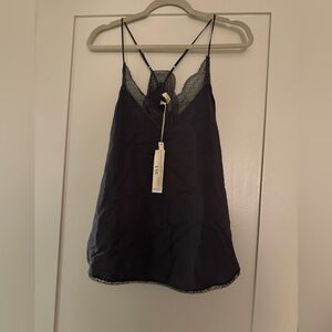 *BRAND NEW* Lace V-Neck Sleeveless Camisole